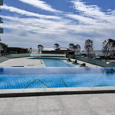 Sealuxy Spa&pool By Infinity Appartement Năvodari